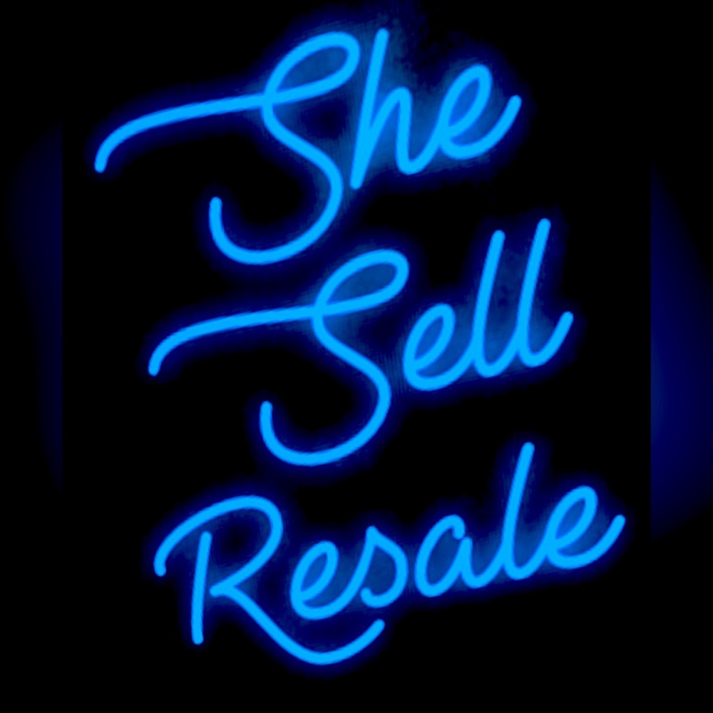 PLEASE! Follow my wife @shesellresale and join us on our live show for some fun!